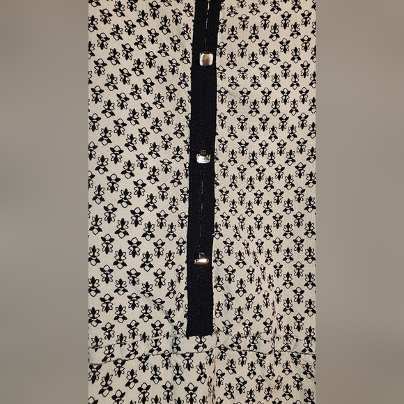 Women's Black and White Patterned Top Contrasting Shoulder, sleeves and hem.  XL - Picture 5 of 12